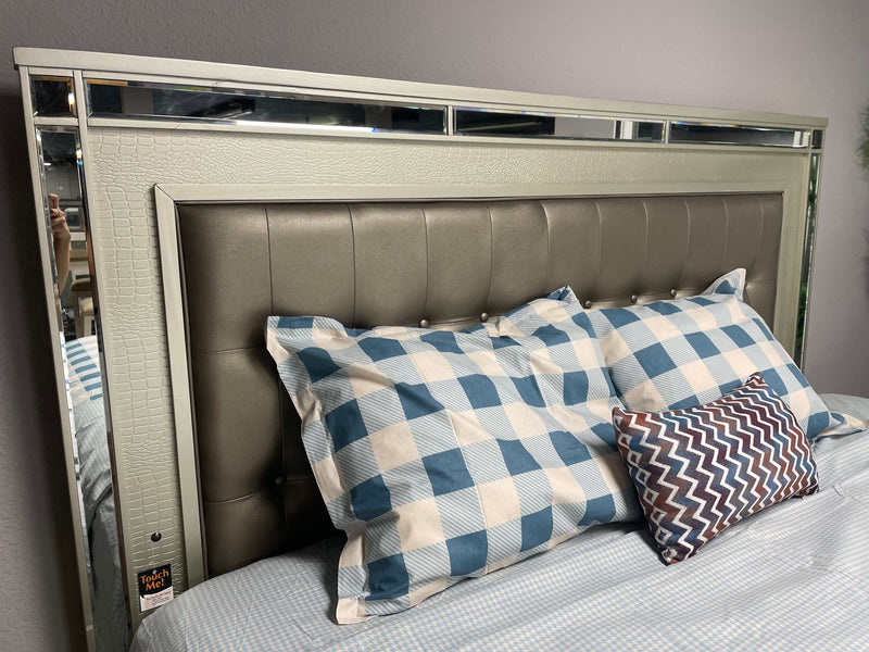 Brachium - Silver - E. King Bed w/ HB LED - Ornate Home