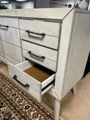 White Sands Vintage Chalk Console/Cabinet