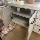 White Sands Vintage Chalk Console/Cabinet