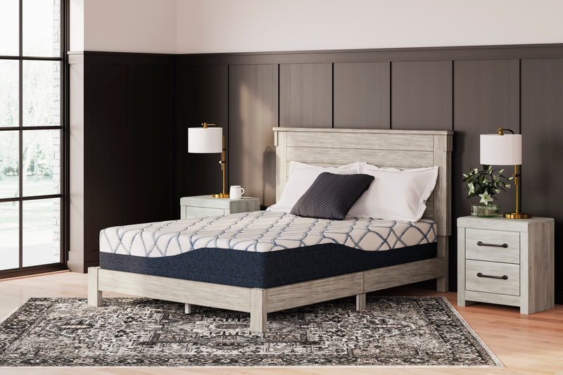 Chime Elite 2.0 White/Blue Memory Foam Mattress