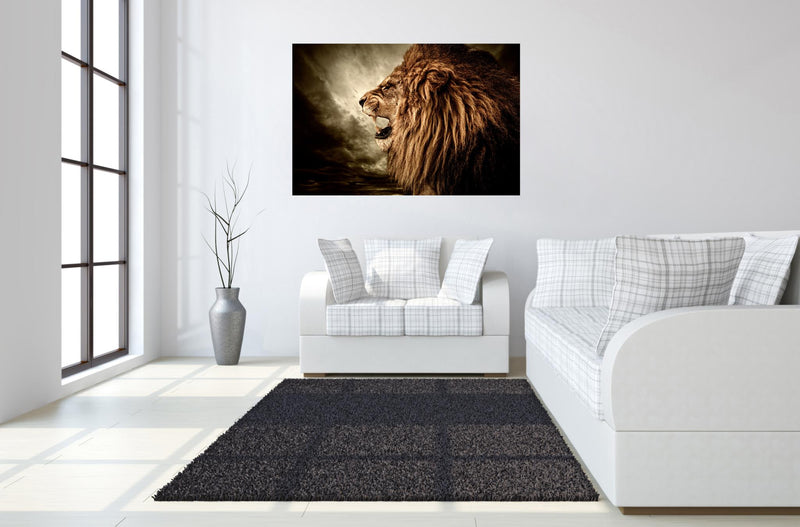 Roaring Lion Tempered Glass w / Foil Wall Art