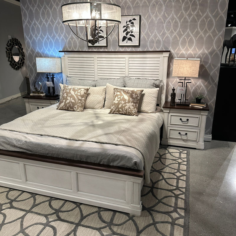 Hillcrest Dark Rum & White Queen Panel Bedroom Set