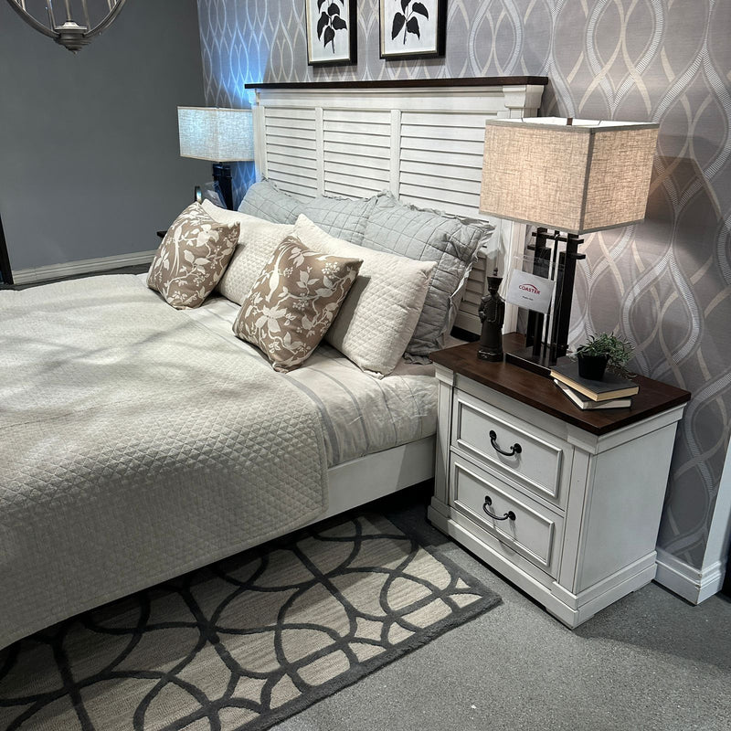 Hillcrest Dark Rum & White Queen Panel Bedroom Set