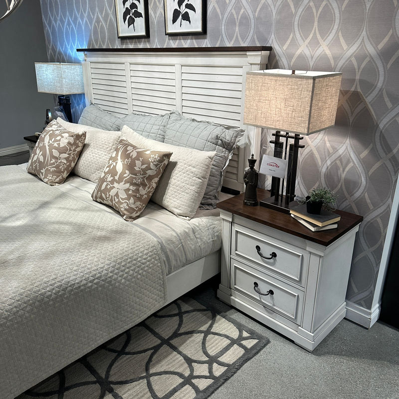 Hillcrest Dark Rum & White Queen Panel Bedroom Set