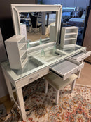 Stephanie White Vanity Set / 3pc