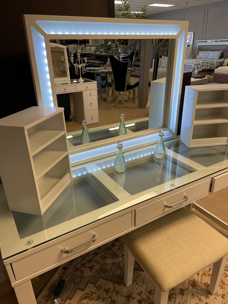 Stephanie White Vanity Set / 3pc