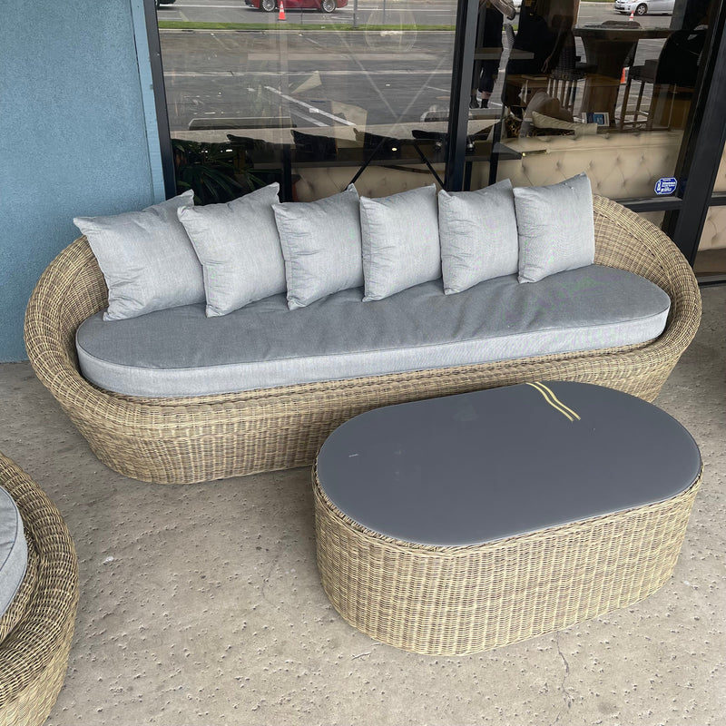 Pismo Gray Outdoor Seating Group w/ Coffee Table / 4pc